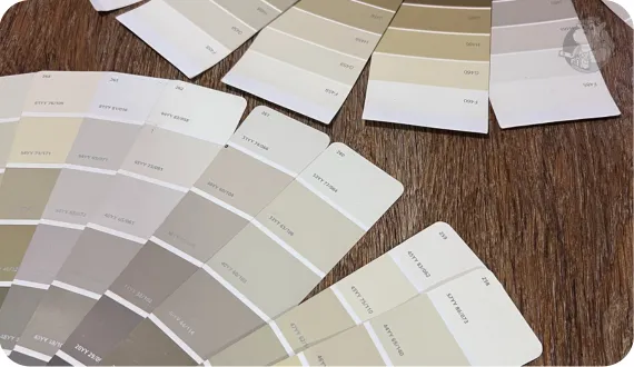 modne kolory wnętrz 2026 w odcieniach bieli i szarości